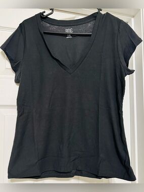 BDG Black V-Neck Short Sleeve Tee